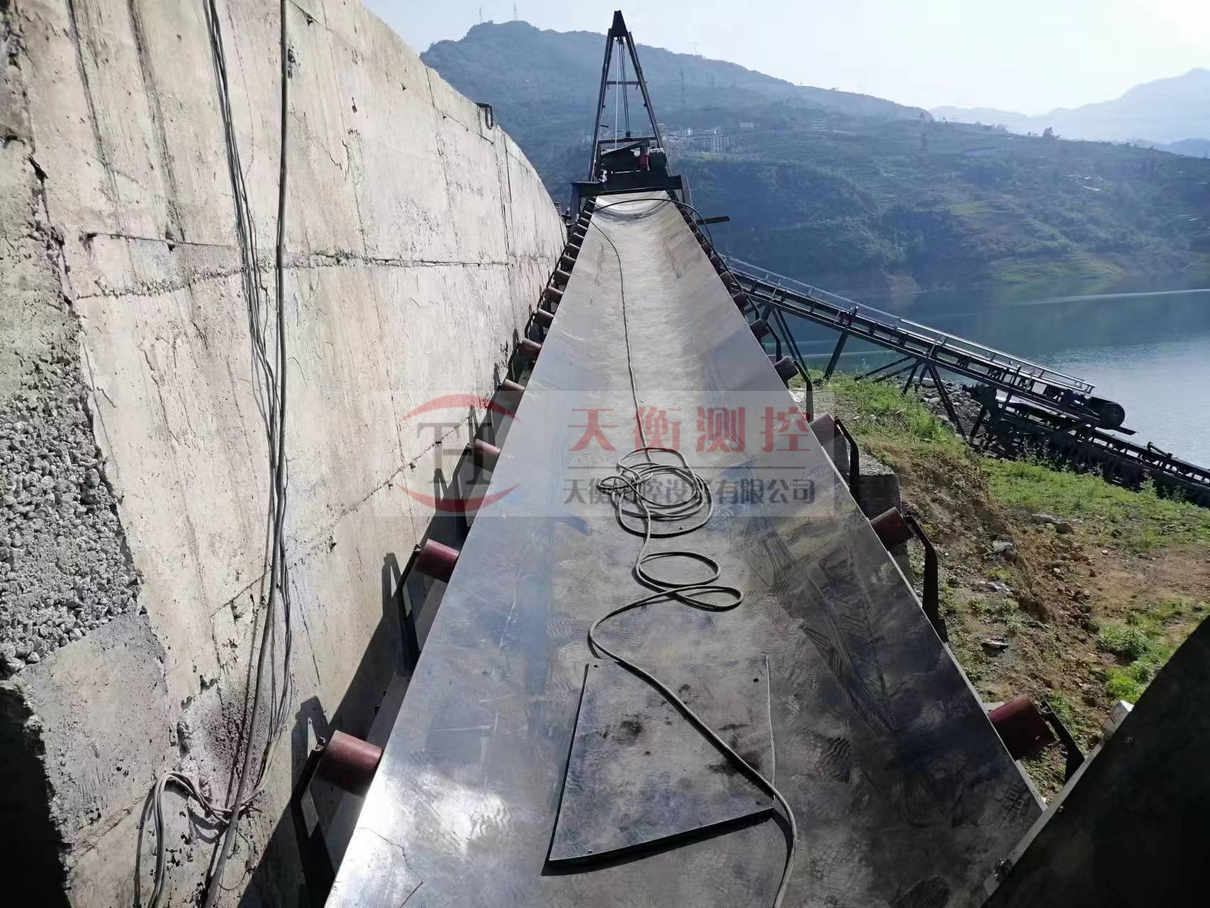 高精度草莓视频91污裝船